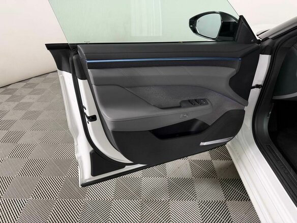 2024 Zeekr 001 100 kWh I Рестайлинг 1, белый, 5649000 рублей - вид 8