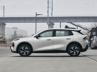 2026 Changan Qiyuan Q05 40.3 kWh II, серебристый, 1950000 рублей, вид 4