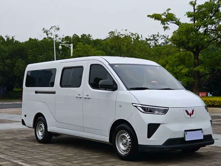 2026 Wuling Yangguang, белый, 1590000 рублей, вид 3