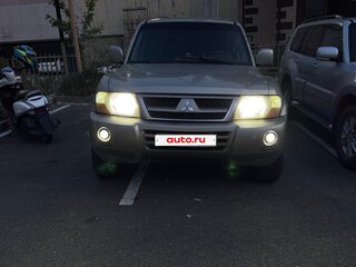 2003 Mitsubishi Pajero III Рестайлинг, бежевый, 1200000 рублей, вид 1