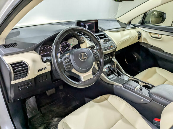 2021 Lexus NX 200 I Рестайлинг, белый, 3550000 рублей - вид 15