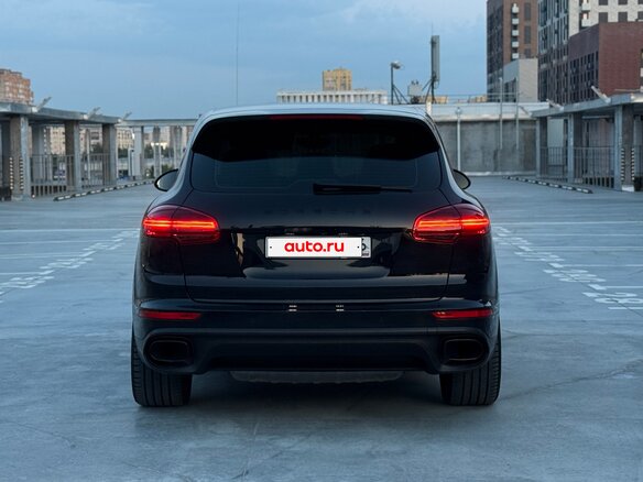 2015 Porsche Cayenne II Рестайлинг (958), чёрный, 3100000 рублей - вид 3