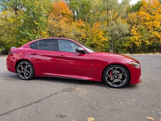 2020 Alfa Romeo Giulia II (952), красный, 3750000 рублей, вид 4