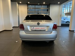 2011 Volkswagen Polo V, серебристый, 600000 рублей, вид 4