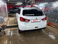 2014 Mitsubishi ASX I Рестайлинг, белый, 900000 рублей - вид 3
