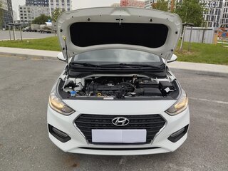2019 Hyundai Solaris II, белый, 1750000 рублей, вид 1