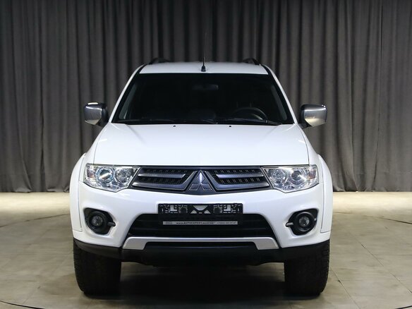 2015 Mitsubishi Pajero Sport II Рестайлинг, белый, 1699000 рублей - вид 11