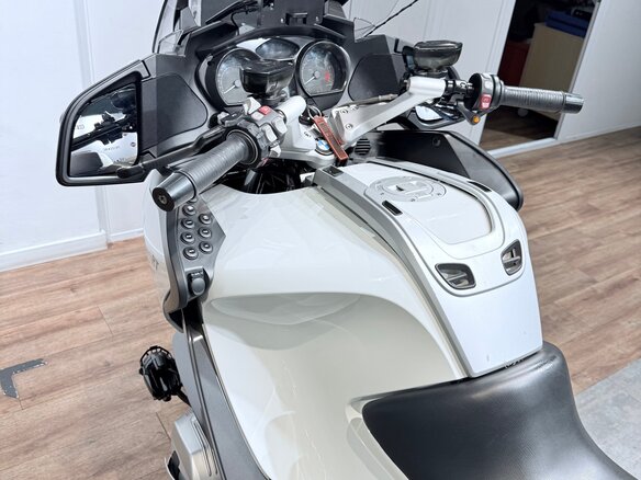 2011 BMW R 1200 RT, белый, 999000 рублей - вид 15