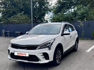 2021 Kia Rio X IV Рестайлинг, белый, 1820000 рублей, вид 2