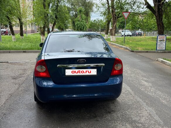 2008 Ford Focus II Рестайлинг, синий, 600000 рублей - вид 2