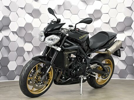 2011 Triumph Street Triple, чёрный, 555000 рублей, вид 2