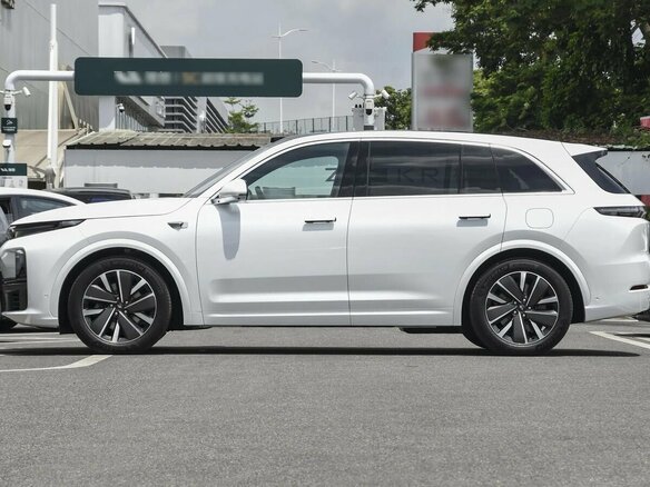 2026 Li Auto (Lixiang) L7 52.3 kWh I Рестайлинг, белый, 9220000 рублей - вид 4