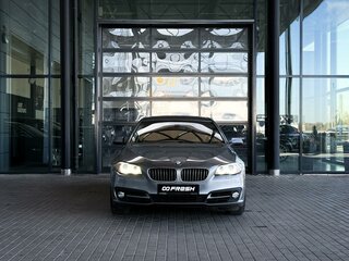 2013 BMW 5 серии 528i xDrive VI (F10/F11/F07), серый, 1800000 рублей, вид 2