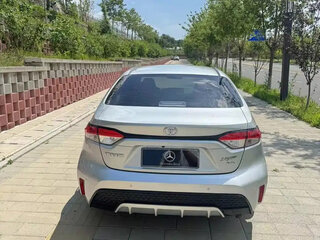2022 Toyota Levin XII (E210) Рестайлинг, серебристый, 1790000 рублей, вид 4