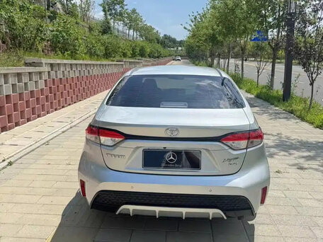 2022 Toyota Levin XII (E210) Рестайлинг, серебристый, 1790000 рублей, вид 4