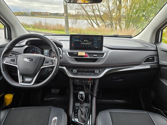 2023 JAC JS3, белый, 1295000 рублей - вид 9