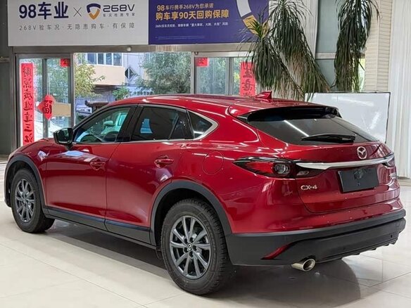 2023 Mazda CX-4 I Рестайлинг, красный, 1740000 рублей - вид 3