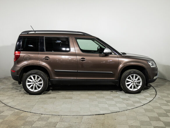 2014 Skoda Yeti I Рестайлинг, коричневый, 1029700 рублей - вид 3