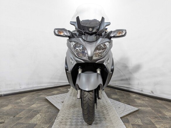 2013 Suzuki Burgman (SkyWave) 650, серебристый, 639000 рублей - вид 7