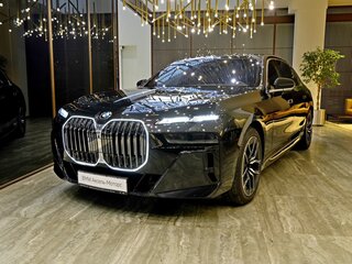 2026 BMW 7 серии 740i xDrive VII (G70), чёрный, 16450000 рублей, вид 1