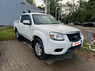 2010 Mazda BT-50 MZR-CD I Рестайлинг, белый, 650000 рублей, вид 2