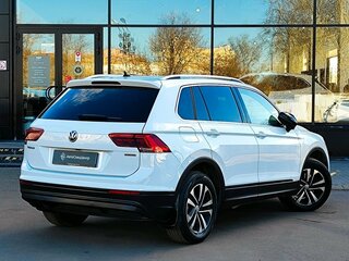 2020 Volkswagen Tiguan II, белый, 2479000 рублей, вид 2