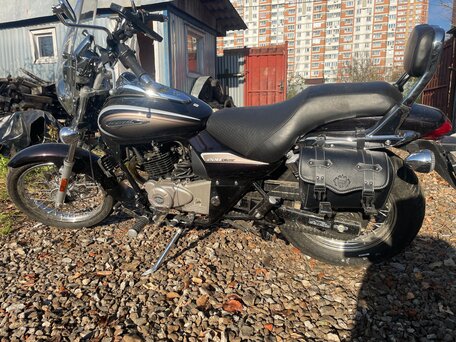 2022 Bajaj Avenger, серый, 180000 рублей, вид 1