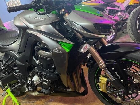 2014 Kawasaki Z 1000, серебристый, 1100000 рублей, вид 2
