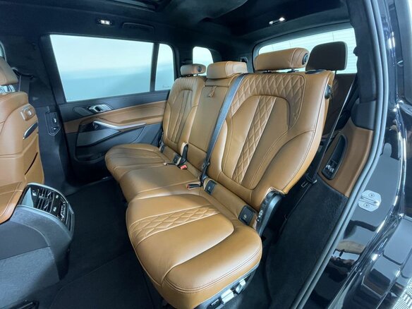 2026 BMW X7 40i I (G07) Рестайлинг, чёрный, 18800000 рублей - вид 8