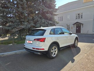 2021 Audi Q5 45 TFSI II (FY) Рестайлинг, белый, 4500000 рублей, вид 5