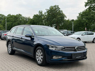 2023 Volkswagen Passat B8 Рестайлинг, синий, 3650000 рублей, вид 1