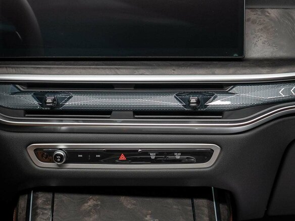 2026 BMW X7 40d I (G07) Рестайлинг, серый, 18490000 рублей - вид 20