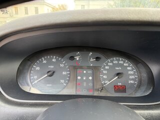 2001 Renault Megane I Рестайлинг, красный, 199999 рублей, вид 5