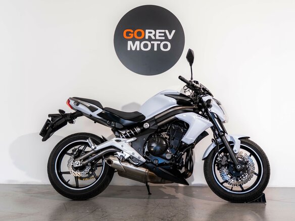 2012 Kawasaki ER-6N, белый, 480000 рублей