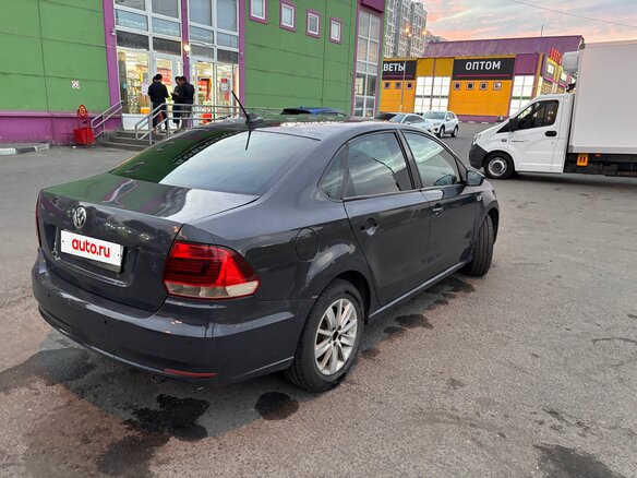 2018 Volkswagen Polo V Рестайлинг, серый - вид 5