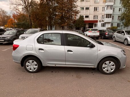 2014 Renault Logan II, серебристый, 900000 рублей, вид 4