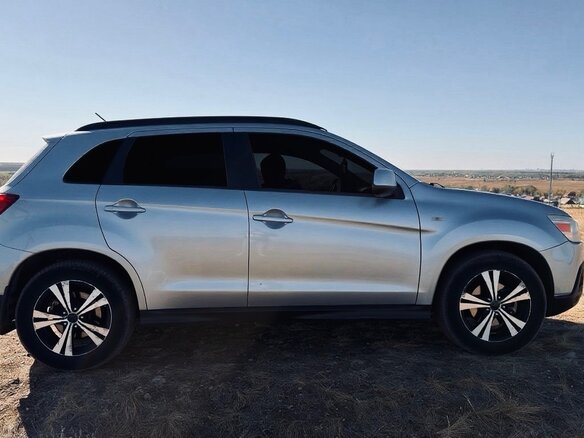 2012 Mitsubishi ASX I, серебристый, 800000 рублей - вид 5