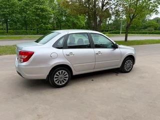 2024 Lada (ВАЗ) Granta I Рестайлинг, серый, 645000 рублей, вид 5