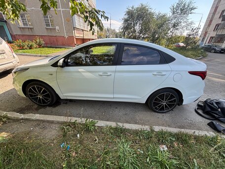 2019 Hyundai Solaris II, белый, 1130000 рублей, вид 5