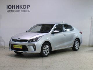 2018 Kia Rio IV, серебристый, 1159000 рублей, вид 1