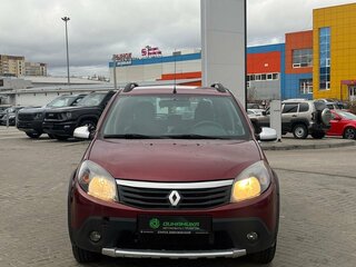 2013 Renault Sandero Stepway I, красный, 500000 рублей, вид 2