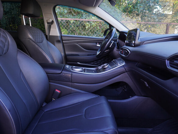 2021 Hyundai Santa Fe IV Рестайлинг, серый, 3643000 рублей - вид 19