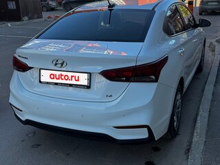 2017 Hyundai Solaris II, белый, 1350000 рублей, вид 4