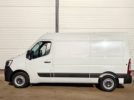 2024 Renault Master, белый, 5600000 рублей, вид 4