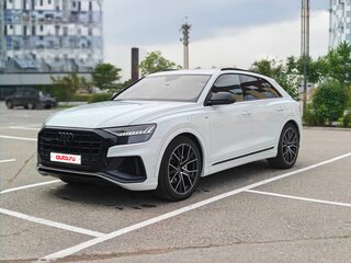 2021 Audi Q8 55 TFSI I (4M), белый, 6800000 рублей, вид 1