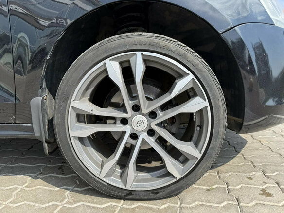2013 Volkswagen Jetta VI, чёрный - вид 3