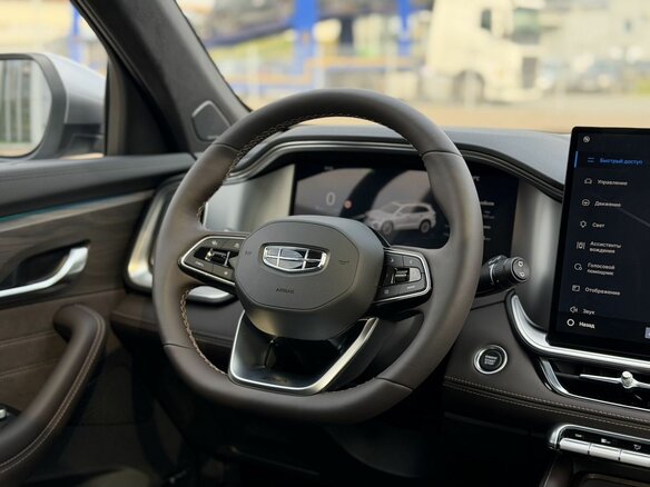 2026 Geely Monjaro I Рестайлинг 2 (China Market), серый, 4200000 рублей - вид 20