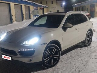2010 Porsche Cayenne S II (958), белый, 1690000 рублей, вид 1