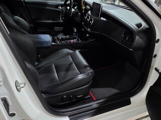 2018 Kia Stinger I, белый, 2000000 рублей, вид 5