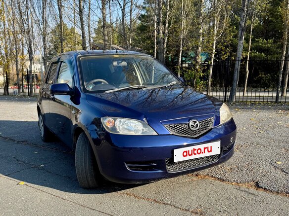 2003 Mazda Demio II (DY), синий, 255000 рублей - вид 4